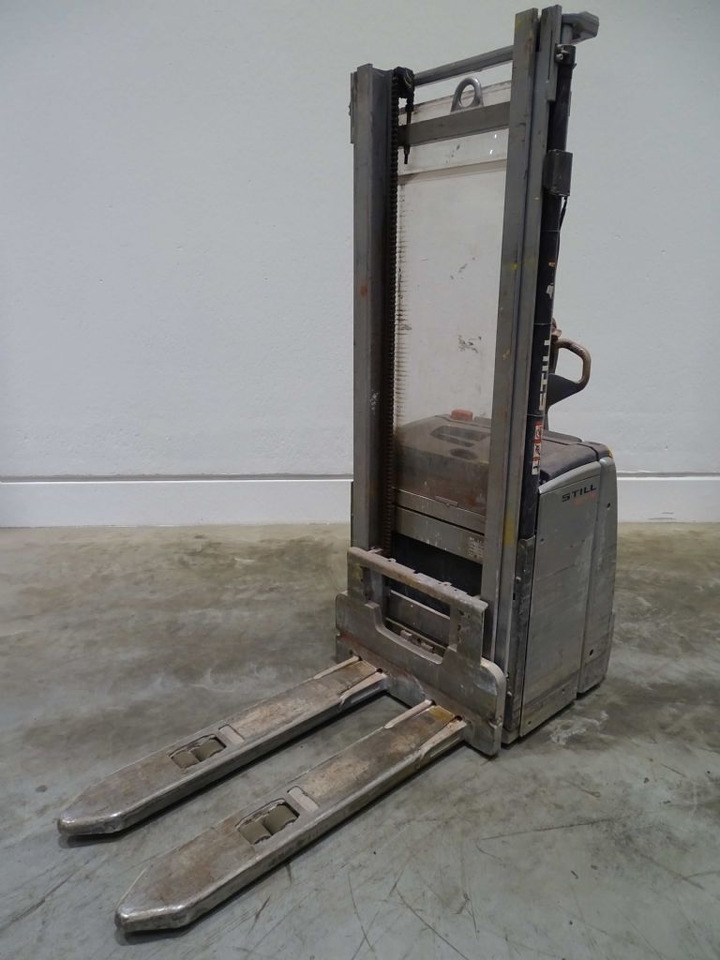 Still EXV14 - Stacker: picture 1 Still EXV14 - Stacker: picture 1