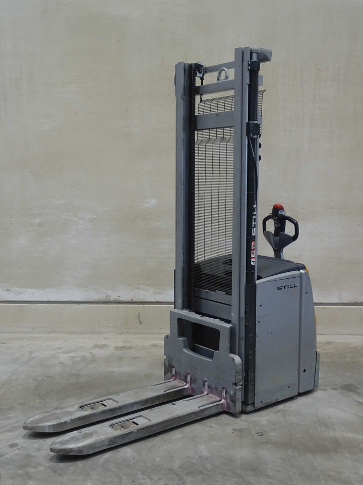 Still EXV20 - Stacker: picture 1 Still EXV20 - Stacker: picture 1