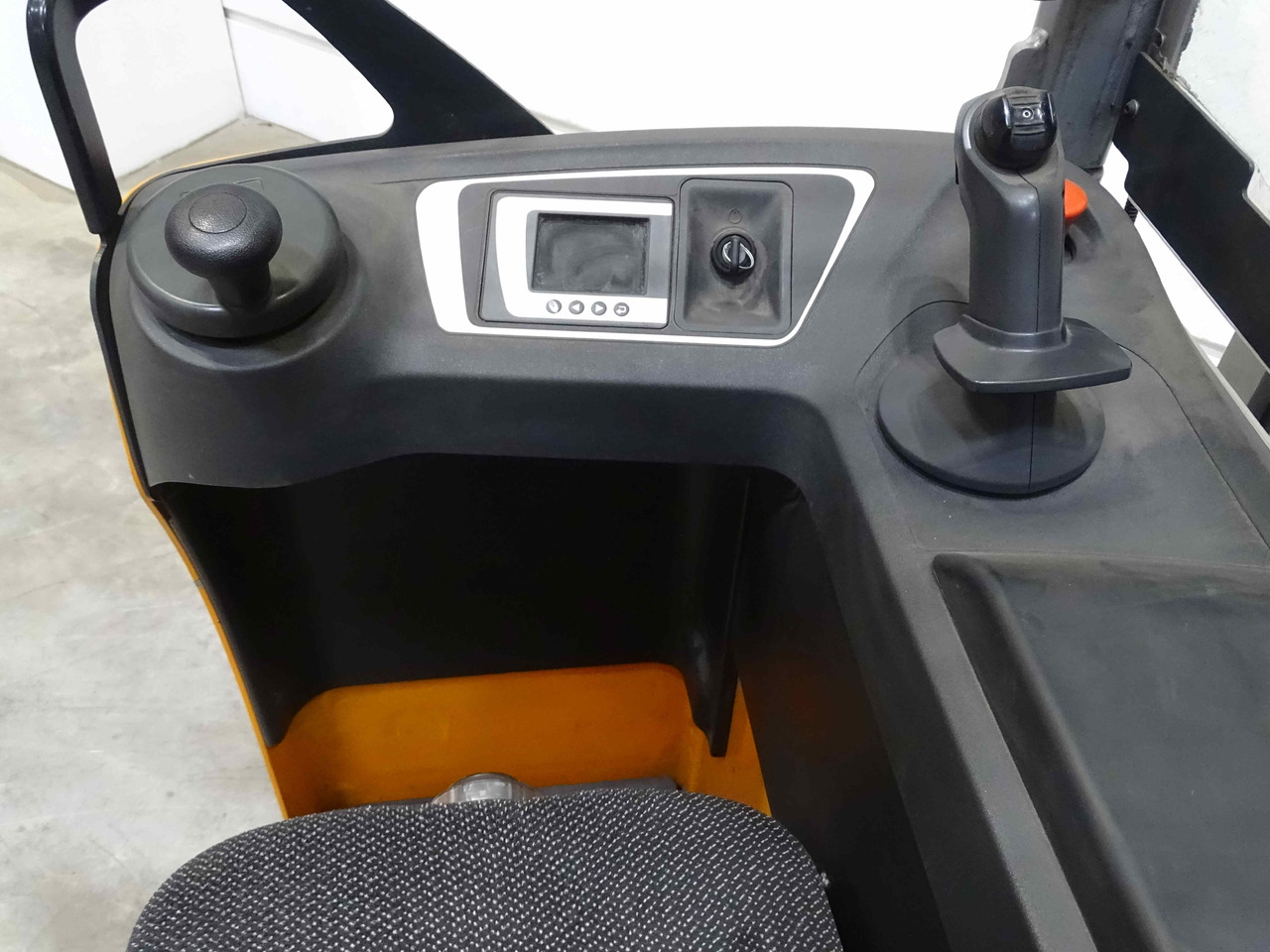 Still FXV14N - Stacker: picture 3 Still FXV14N - Stacker: picture 3