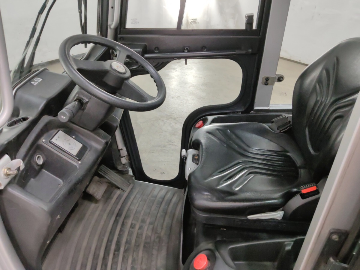 Still LTX70 - Tow tractor: picture 3 Still LTX70 - Tow tractor: picture 3