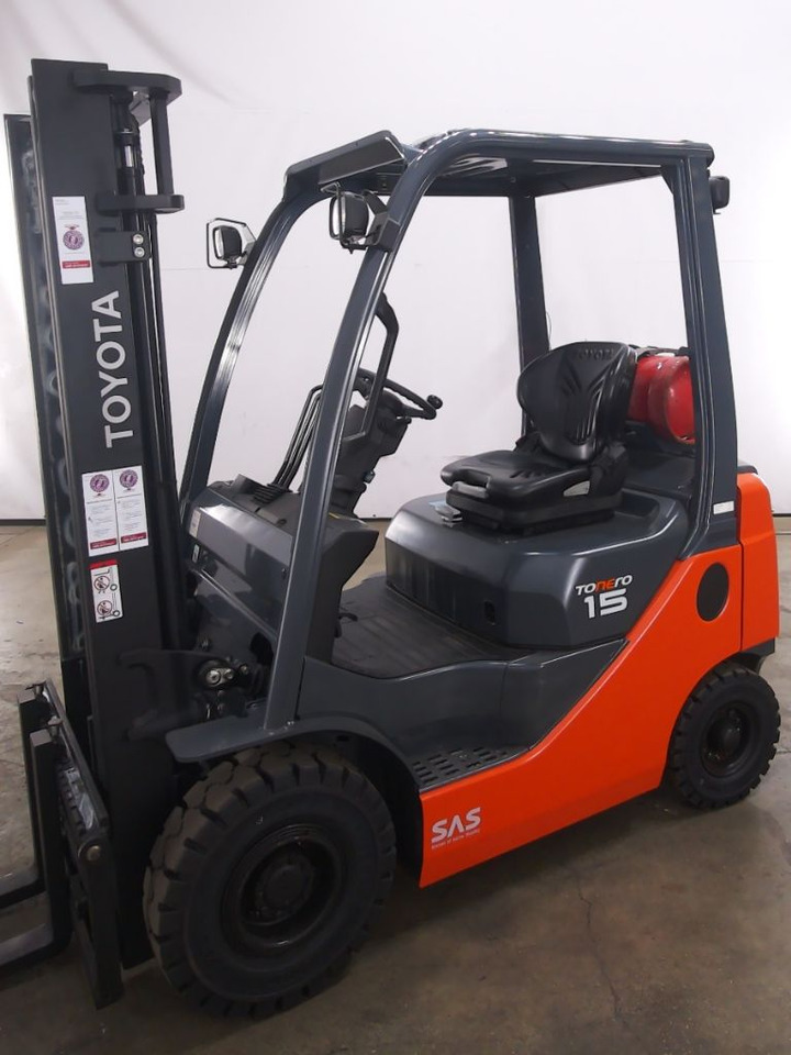 Toyota 02-8FGF15 - Forklift: picture 4 Toyota 02-8FGF15 - Forklift: picture 4