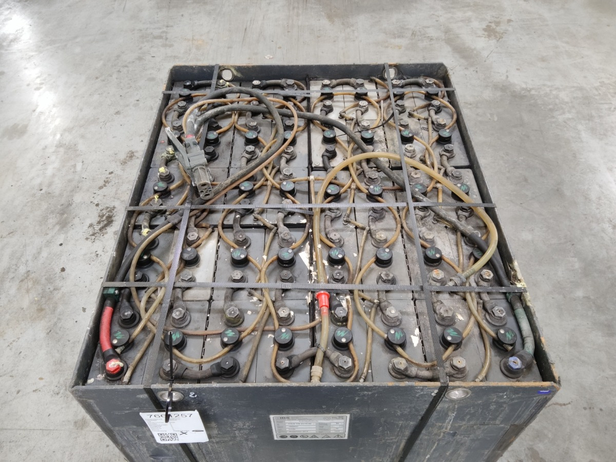 Weitere 80V775AH - Battery for Material handling equipment: picture 3 Weitere 80V775AH - Battery for Material handling equipment: picture 3