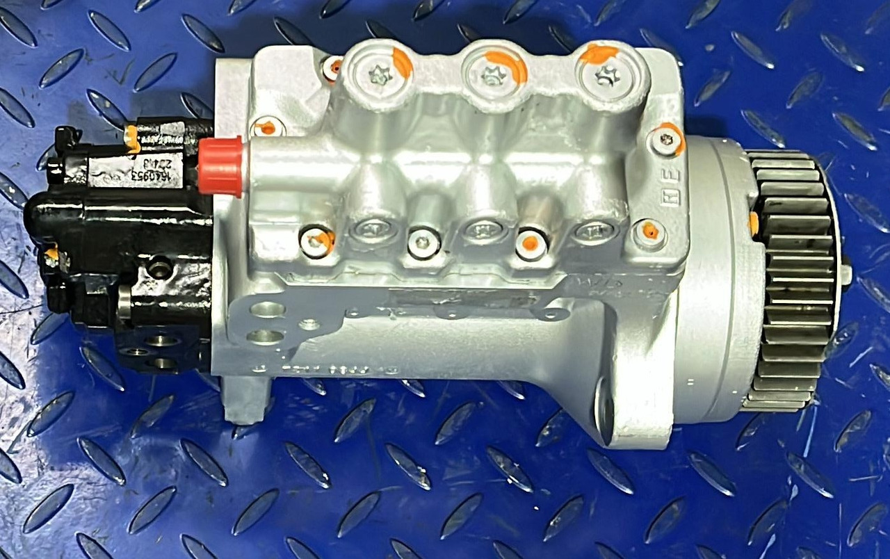 Mercedes Atego Arocs Euro 6 High Pressure Pump OM936 - Fuel pump for Truck: picture 1 Mercedes Atego Arocs Euro 6 High Pressure Pump OM936 - Fuel pump for Truck: picture 1