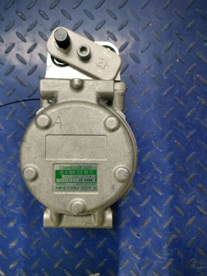 Mercedes Benz Atego A0002340811 - A/C compressor for Truck: picture 3 Mercedes Benz Atego A0002340811 - A/C compressor for Truck: picture 3