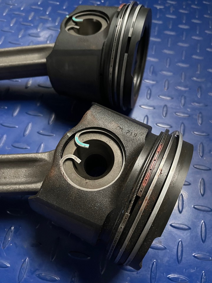 Mercedes Piston OM471 Actros Euro 6 - Piston/ Ring/ Bushing for Truck: picture 4 Mercedes Piston OM471 Actros Euro 6 - Piston/ Ring/ Bushing for Truck: picture 4