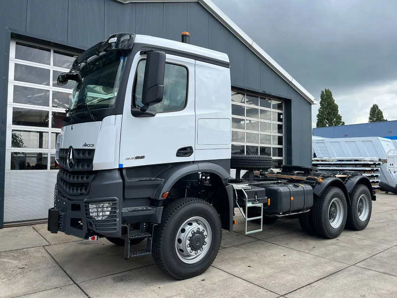 Mercedes-Benz Arocs 4058 AS 6x6 Tractor Head 180T Push Pull EURO-5 - Tractor unit: picture 1 Mercedes-Benz Arocs 4058 AS 6x6 Tractor Head 180T Push Pull EURO-5 - Tractor unit: picture 1