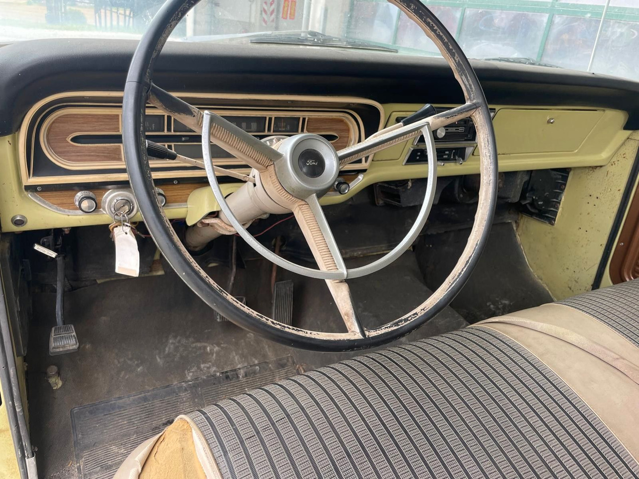 Ford F 100 - Car: picture 4 Ford F 100 - Car: picture 4