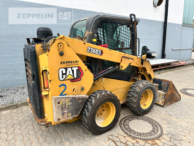 Cat 236D - Skid steer loader: picture 3 Cat 236D - Skid steer loader: picture 3