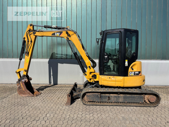 Cat 305ECR - Mini excavator: picture 2 Cat 305ECR - Mini excavator: picture 2