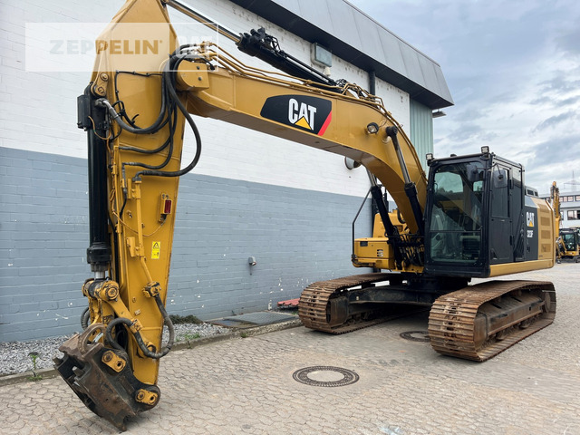 Cat 323FL - Crawler excavator: picture 2 Cat 323FL - Crawler excavator: picture 2