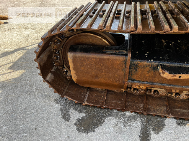 Crawler excavator Cat 325FL: picture 13