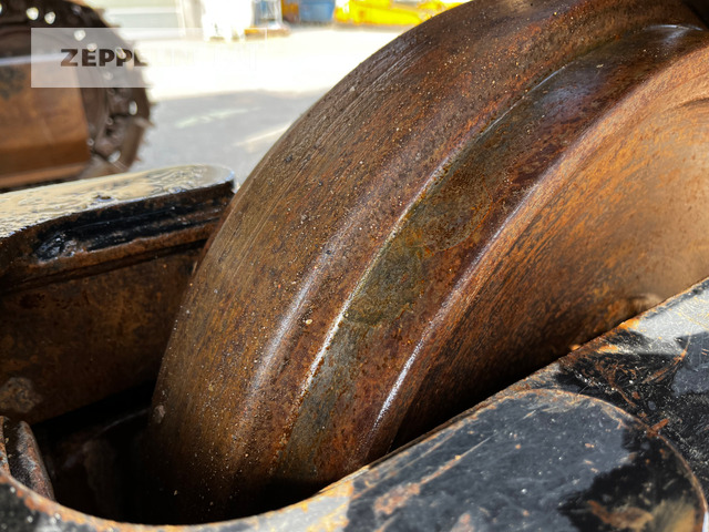 Crawler excavator Cat 325FL: picture 26