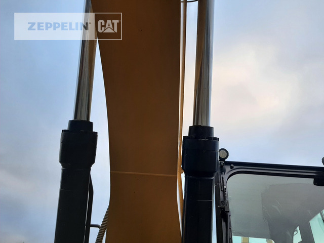 Crawler excavator Cat 330GC: picture 29