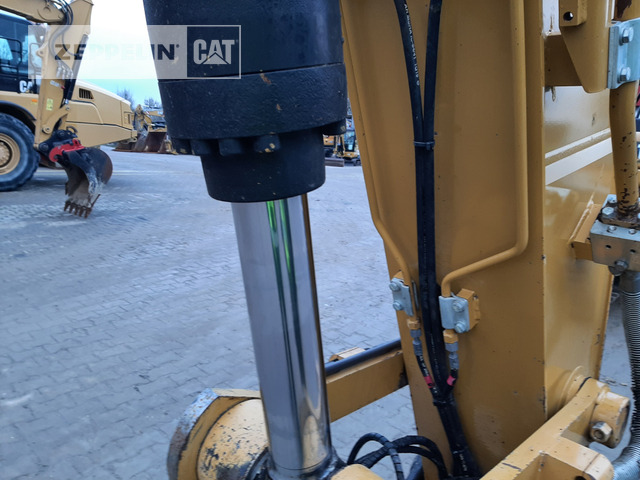Crawler excavator Cat 330GC: picture 27