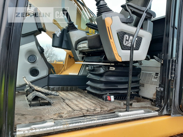 Crawler excavator Cat 330GC: picture 39