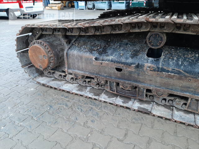 Crawler excavator Cat 330GC: picture 17