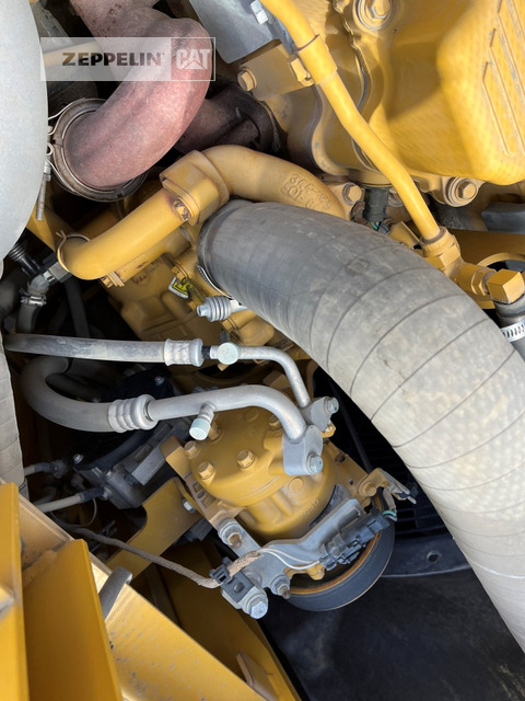 Crawler excavator Cat 374FL: picture 23