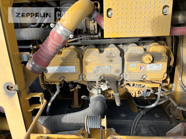 Crawler excavator Cat 374FL: picture 20