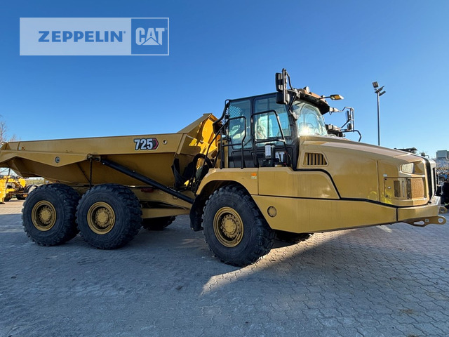 Cat 725-04A - Articulated dumper: picture 1 Cat 725-04A - Articulated dumper: picture 1