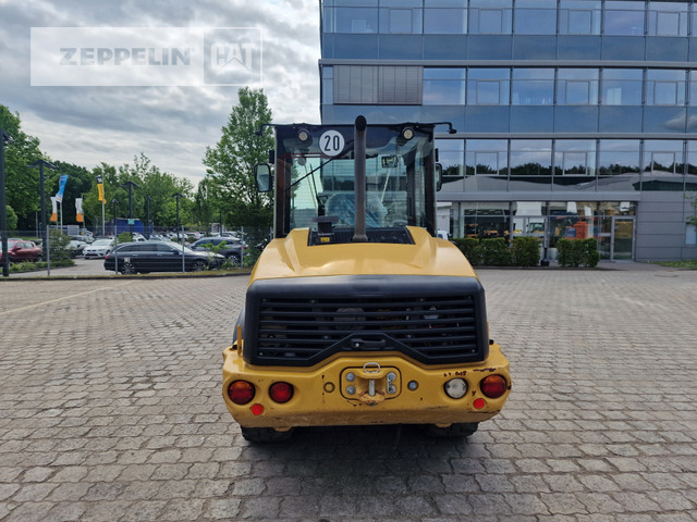 Cat 906M - Wheel loader: picture 5 Cat 906M - Wheel loader: picture 5