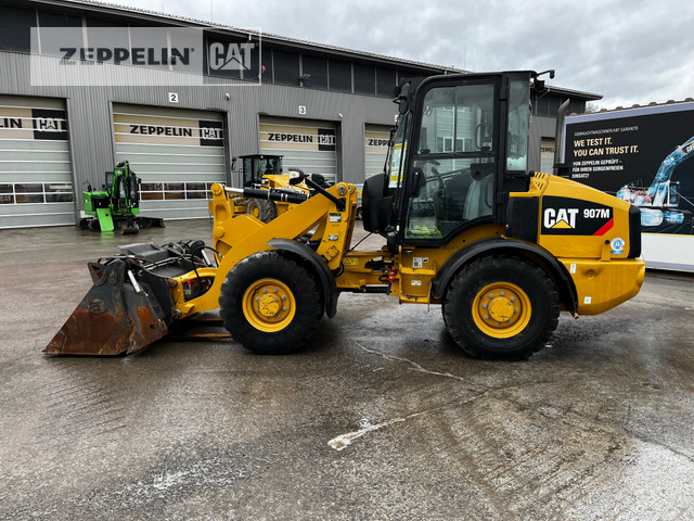 Cat 907M - Wheel loader: picture 1 Cat 907M - Wheel loader: picture 1