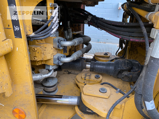 Wheel loader Cat 938M: picture 21