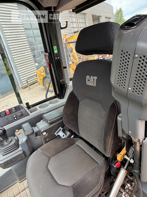 Wheel loader Cat 950M: picture 6