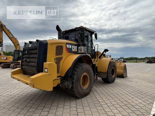 Cat 962M - Wheel loader: picture 2 Cat 962M - Wheel loader: picture 2