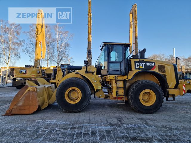 Cat 966M - Wheel loader: picture 3 Cat 966M - Wheel loader: picture 3