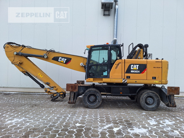 Cat MH3024-06C - Waste/ Industry handler: picture 2 Cat MH3024-06C - Waste/ Industry handler: picture 2