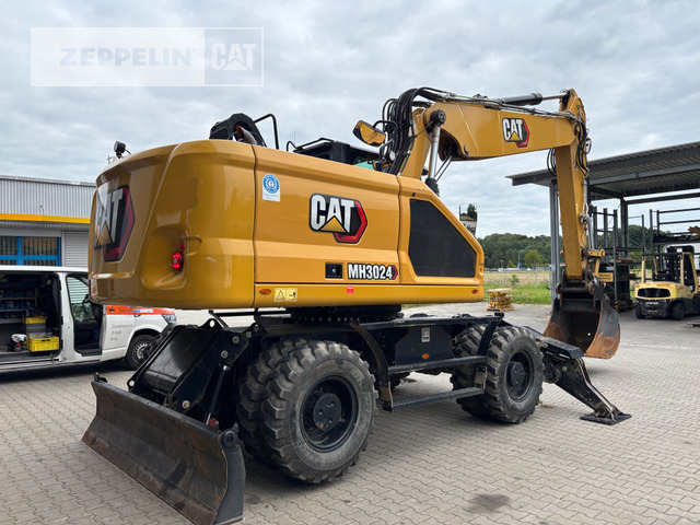 Cat MH3024-07A - Waste/ Industry handler: picture 4 Cat MH3024-07A - Waste/ Industry handler: picture 4