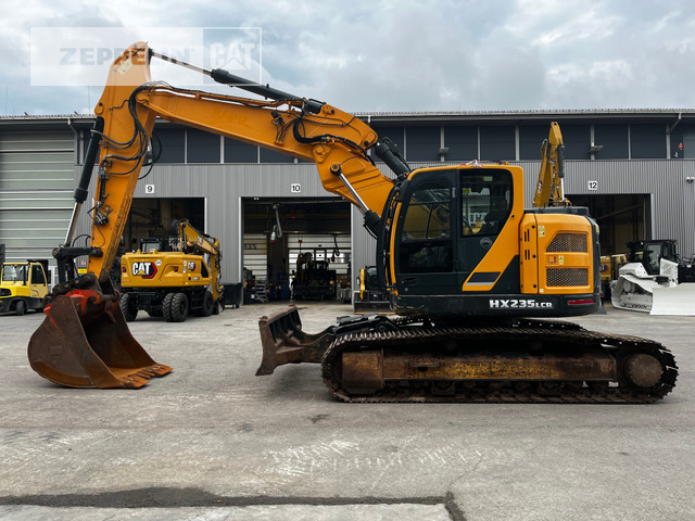 Hyundai HX235LCR - Crawler excavator: picture 1 Hyundai HX235LCR - Crawler excavator: picture 1