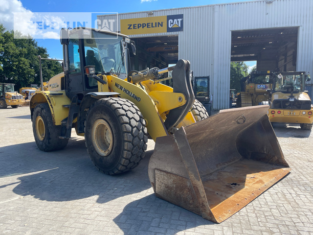 New Holland W190 - Wheel loader: picture 1 New Holland W190 - Wheel loader: picture 1
