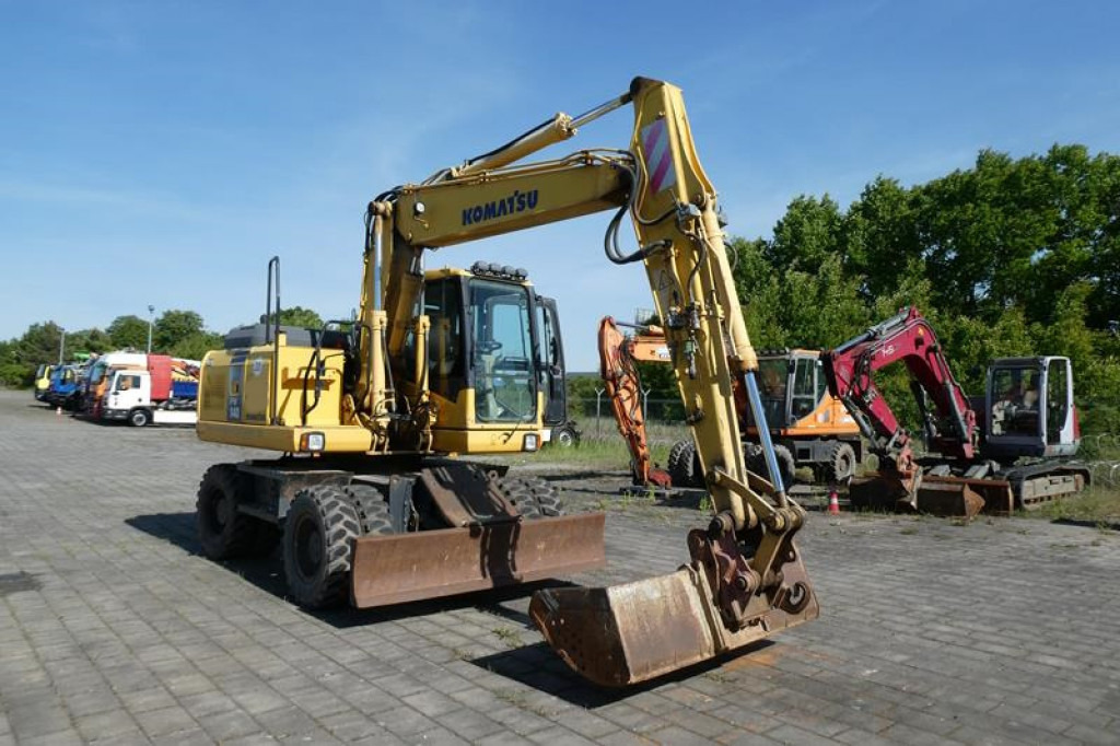 KOMATSU HANOMAG Mobilbagger PW140-7 Mobilbagger - Wheel excavator: picture 1 KOMATSU HANOMAG Mobilbagger PW140-7 Mobilbagger - Wheel excavator: picture 1
