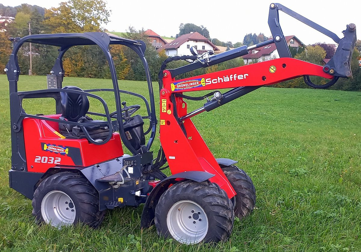 Schäffer Schäffer 2032 - Compact loader: picture 3 Schäffer Schäffer 2032 - Compact loader: picture 3