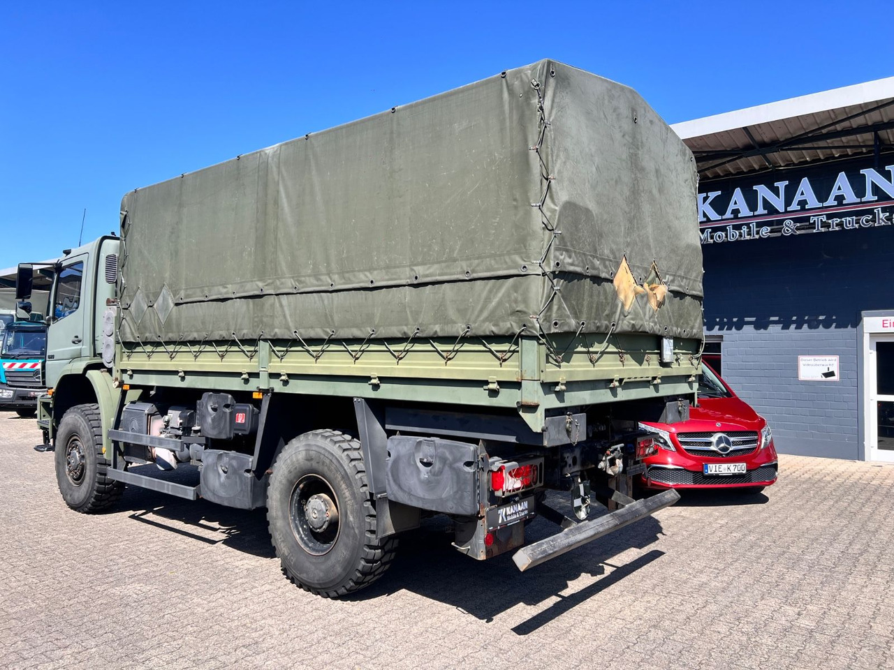 Mercedes-Benz 1829 A Axor 4x4 EX- 31 TKM Camper Expedi - Curtainsider truck: picture 4 Mercedes-Benz 1829 A Axor 4x4 EX- 31 TKM Camper Expedi - Curtainsider truck: picture 4