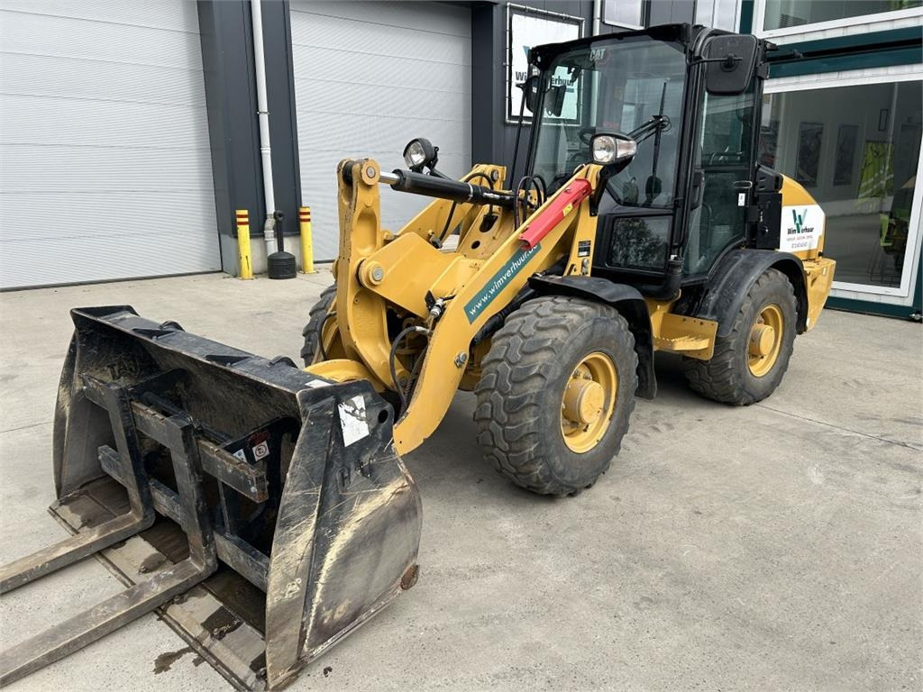 CAT 906M (8758) - Compact loader: picture 4 CAT 906M (8758) - Compact loader: picture 4