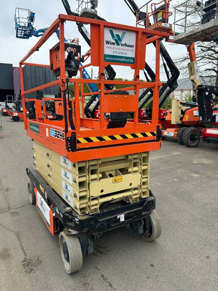 JLG 3246 ES - Scissor lift: picture 4 JLG 3246 ES - Scissor lift: picture 4
