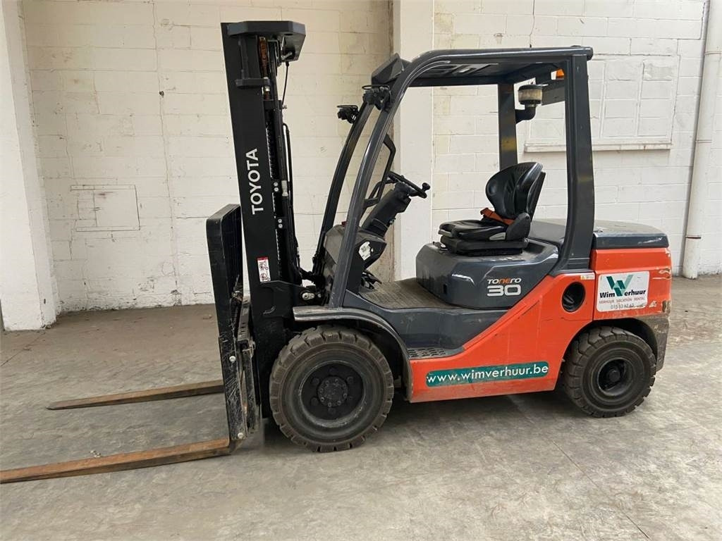 Toyota 52-8FDF30 (6317) - Diesel forklift: picture 1 Toyota 52-8FDF30 (6317) - Diesel forklift: picture 1