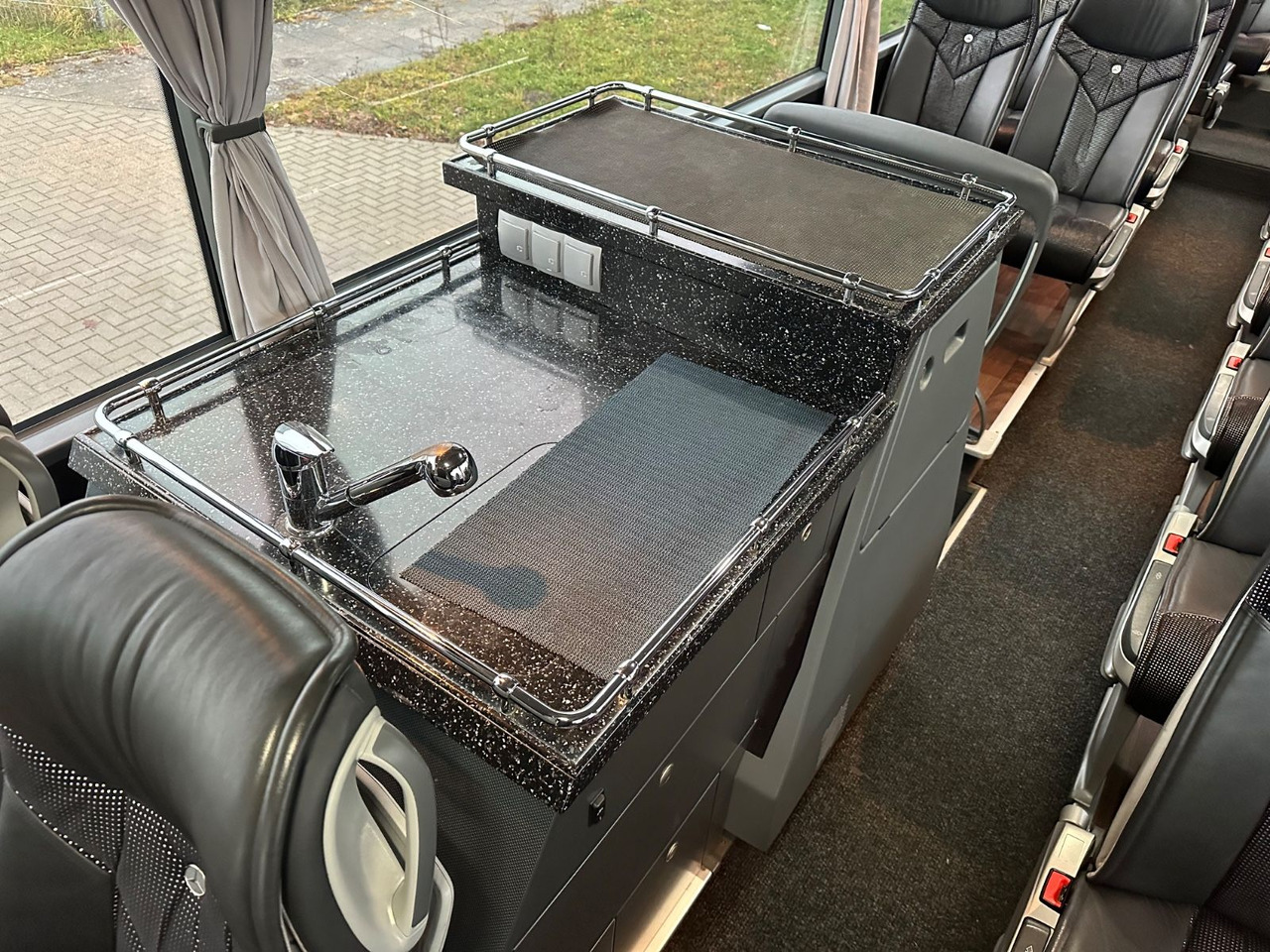 Coach Mercedes-Benz Tourismo O350 15 RHD (205 tKm*DE*TOP): picture 17 Coach Mercedes-Benz Tourismo O350 15 RHD (205 tKm*DE*TOP): picture 17