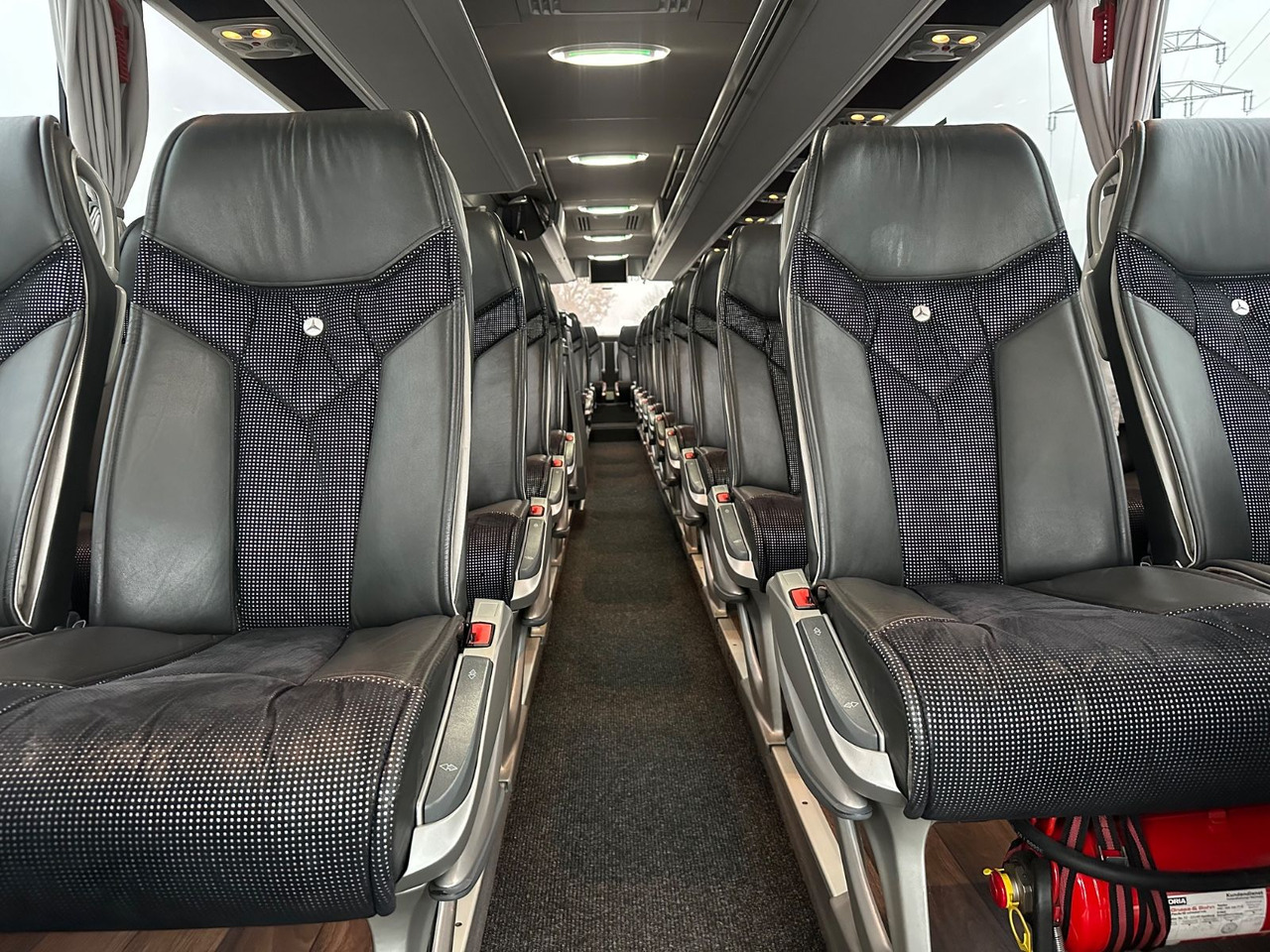 Coach Mercedes-Benz Tourismo O350 15 RHD (205 tKm*DE*TOP): picture 16 Coach Mercedes-Benz Tourismo O350 15 RHD (205 tKm*DE*TOP): picture 16