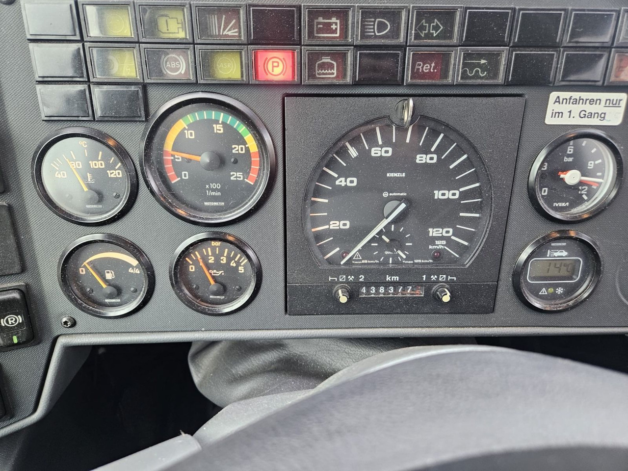 Suburban bus Setra S 317 UL (66 Sitze*Schalt*TOP): picture 15 Suburban bus Setra S 317 UL (66 Sitze*Schalt*TOP): picture 15