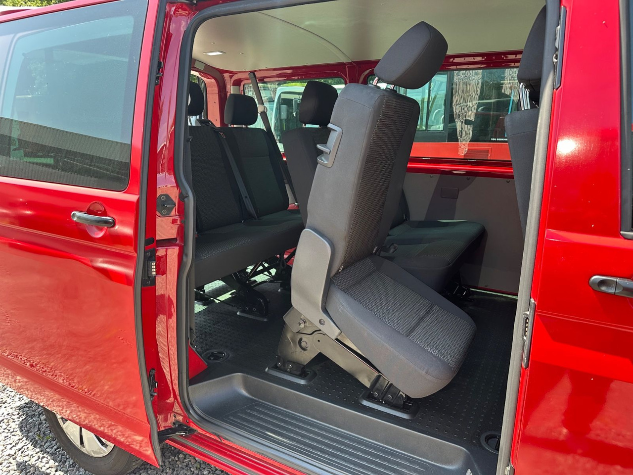 Volkswagen T6 Kombi (PDC Hi*ACC*StandHz*9 Sitzer*AC) - Passenger van: picture 5 Volkswagen T6 Kombi (PDC Hi*ACC*StandHz*9 Sitzer*AC) - Passenger van: picture 5