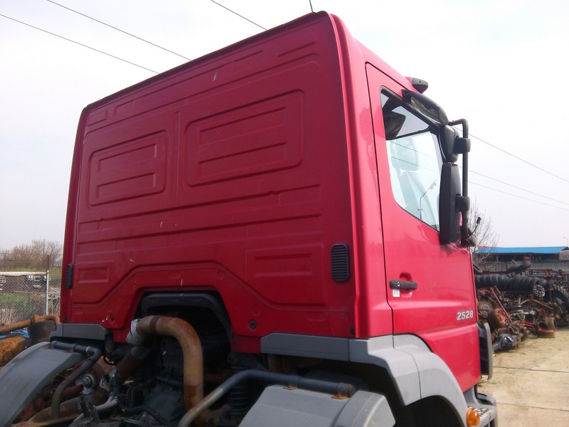 MERCEDES BENZ ATEGO 1823 1828 2528 - Cab: picture 4 MERCEDES BENZ ATEGO 1823 1828 2528 - Cab: picture 4